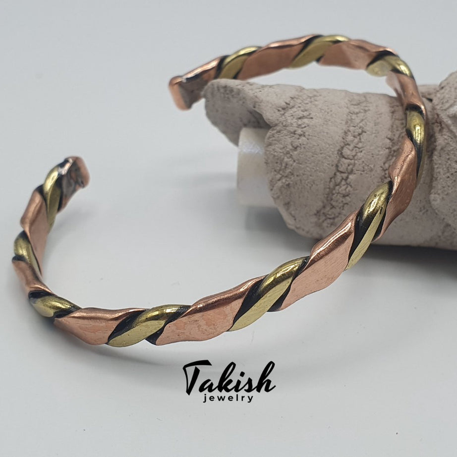 Handgemaakte 100% Koperen Armband voor Positieve Energie | Traditioneel Vakmanschap met Modern Verstelbaar Design , Unisex Gouden & Koperen Wikkelarmband |, Stijlvol & Authentiek | Lengte: 17cm, Dikte: 7mm, Gewicht: 20g"