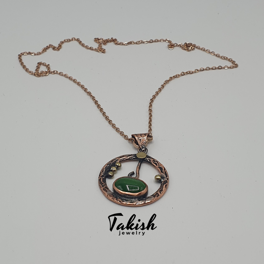 Takish Jewelry Kattenoog Hanger - Groene Steen, Koperen Ketting 50cm, 6mm Dik, 3cm Breedte, Elegant Sieraad, 100% Zuiver Koper, Handbewerkt, Lichtreflectie, Versatile Draagstijl, Uniek Ontwerp